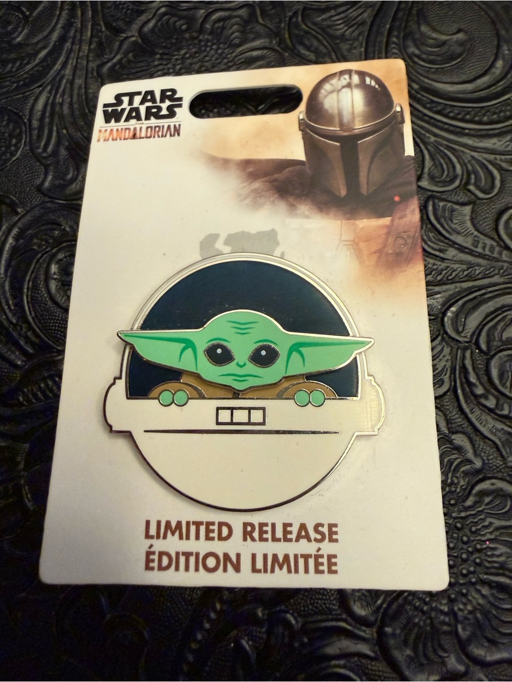 Disney Star Wars Baby Yoda (Grogu) Green and Black Enamel Pin